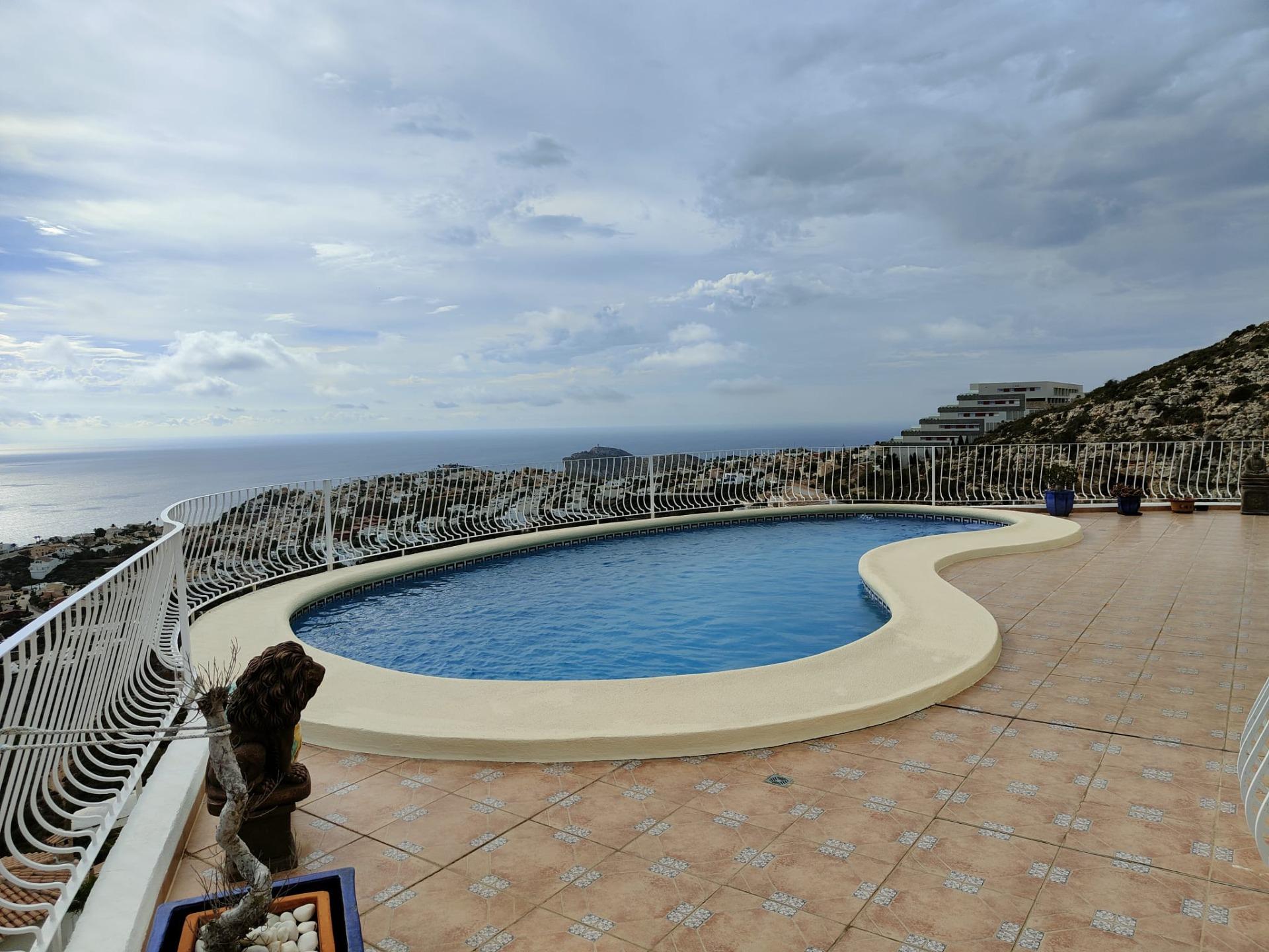 EXCLUSIVA VILLA INDEPENDIENTE EN CUMBRE DEL SOL