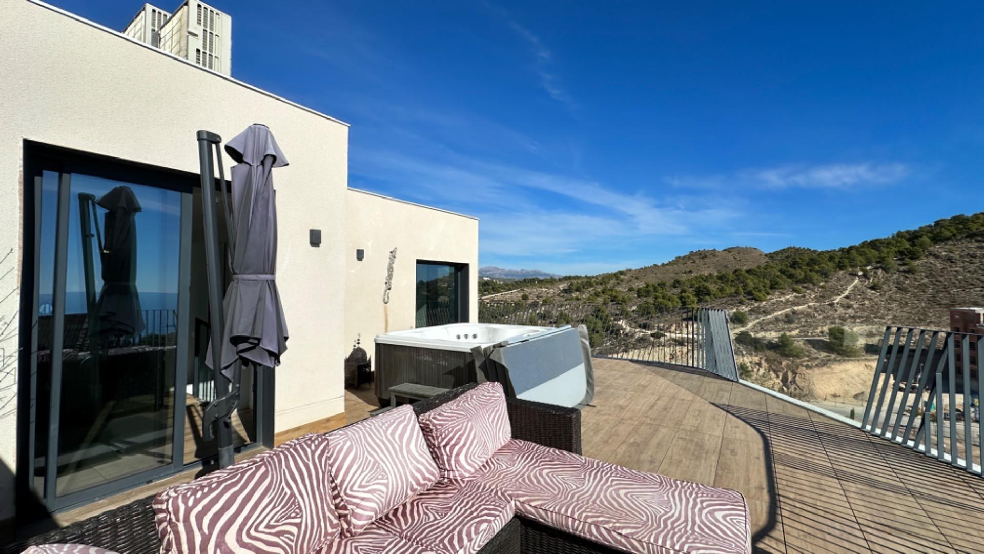 27-9 PENTHOUSE with incredible views IN Vilajoiosa