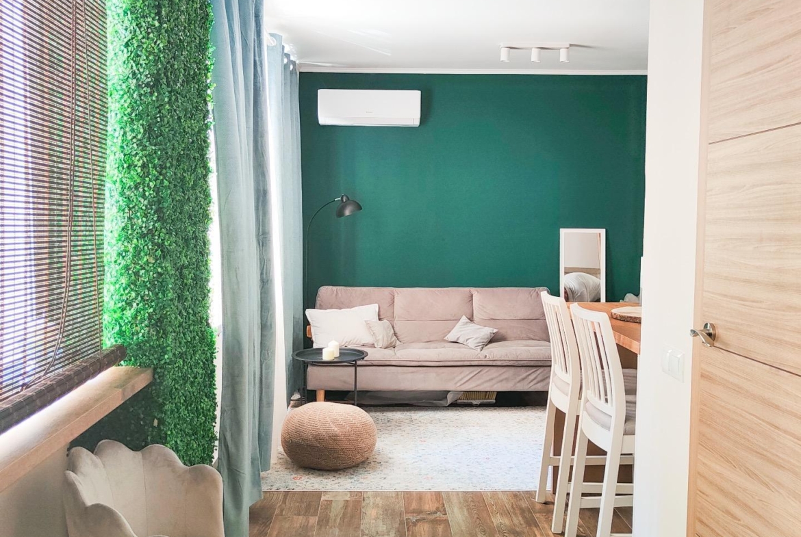 APARTHOTEL OF 4 COMPLETE FLATS WITH TOURIST LICENCE IN THE CENTRE OF ALICANTE FOR SALE