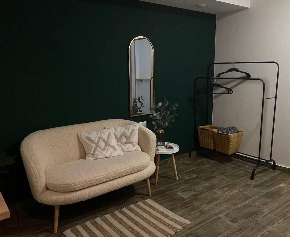 APARTHOTEL OF 4 COMPLETE FLATS WITH TOURIST LICENCE IN THE CENTRE OF ALICANTE FOR SALE