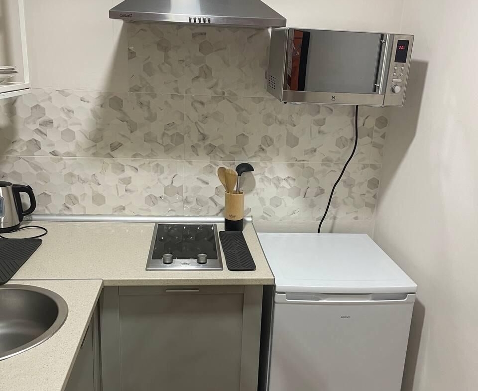 APARTHOTEL OF 4 COMPLETE FLATS WITH TOURIST LICENCE IN THE CENTRE OF ALICANTE FOR SALE