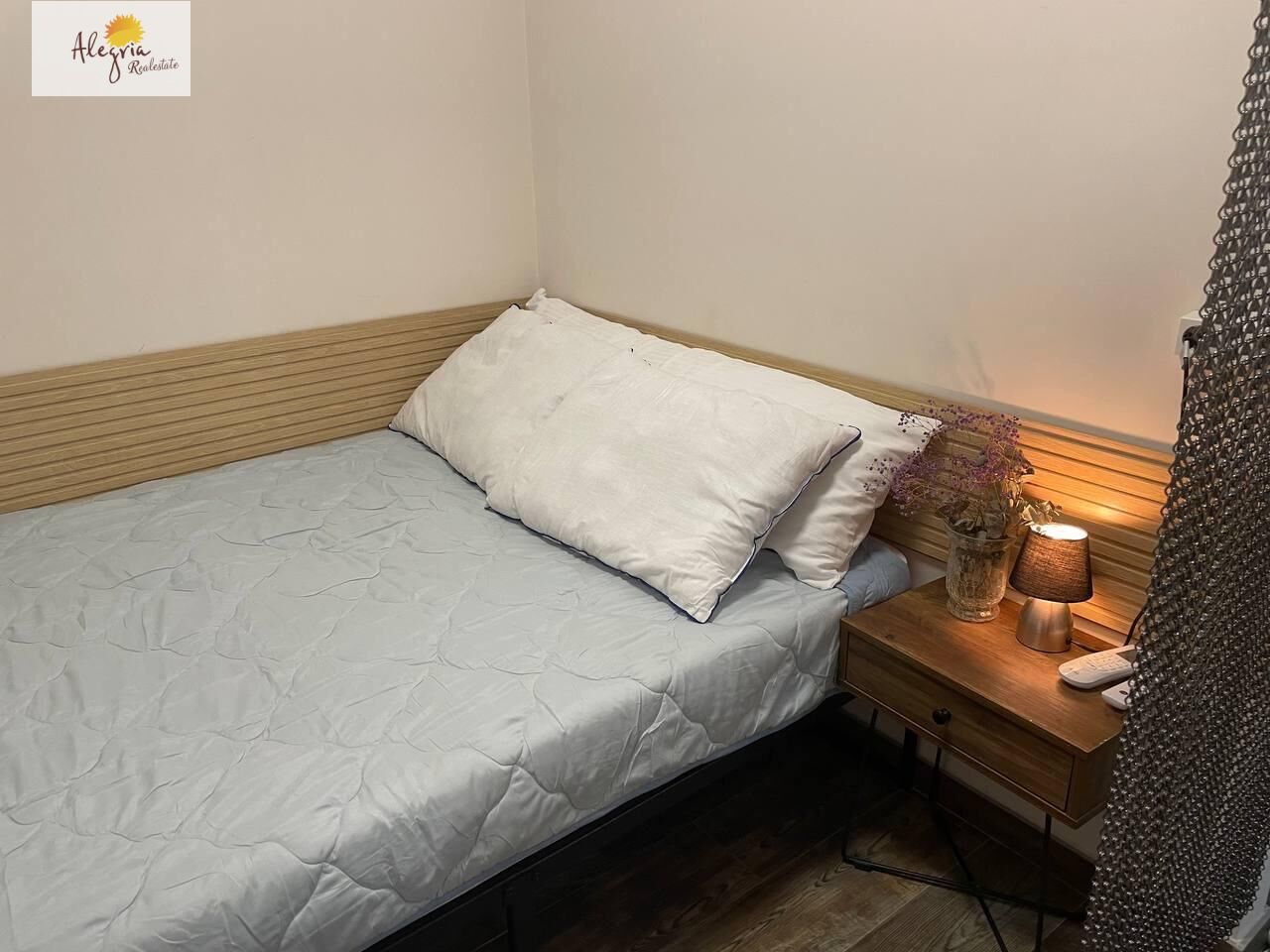28-33 APARTHOTEL OF 4 COMPLETE FLATS WITH TOURIST LICENCE IN THE CENTRE OF ALICANTE FOR SALE