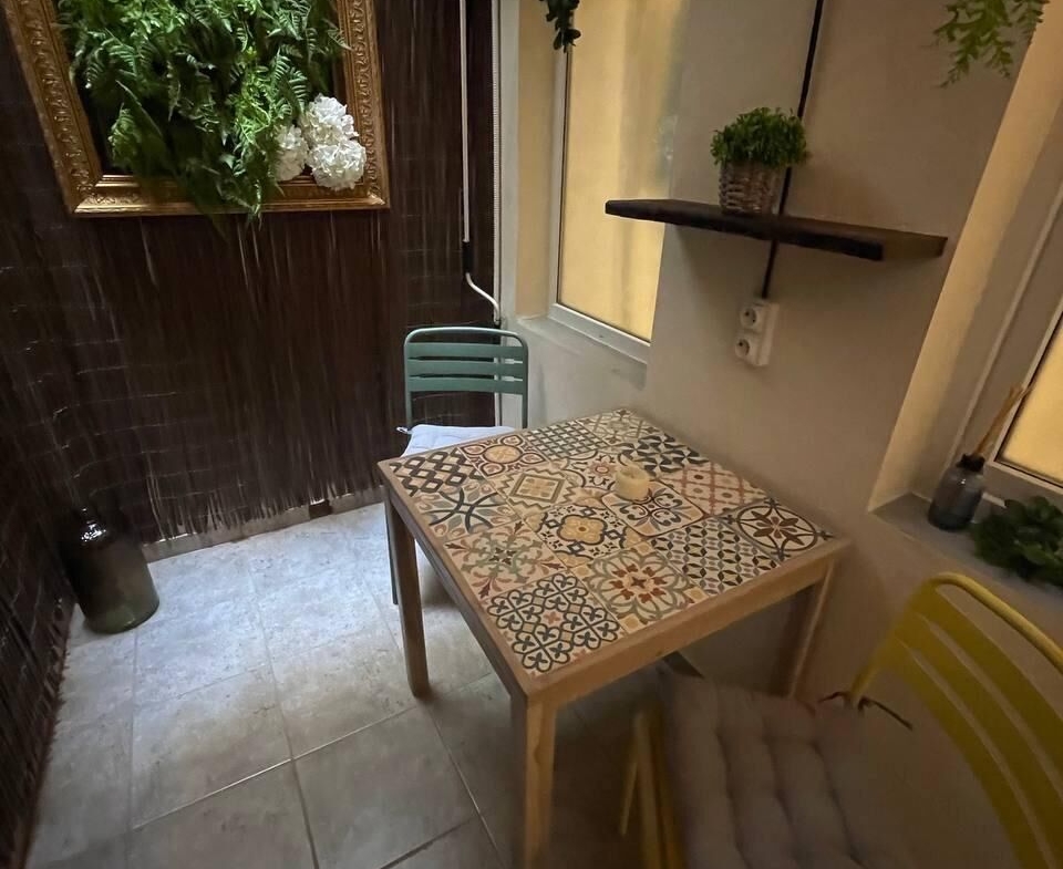 APARTHOTEL OF 4 COMPLETE FLATS WITH TOURIST LICENCE IN THE CENTRE OF ALICANTE FOR SALE