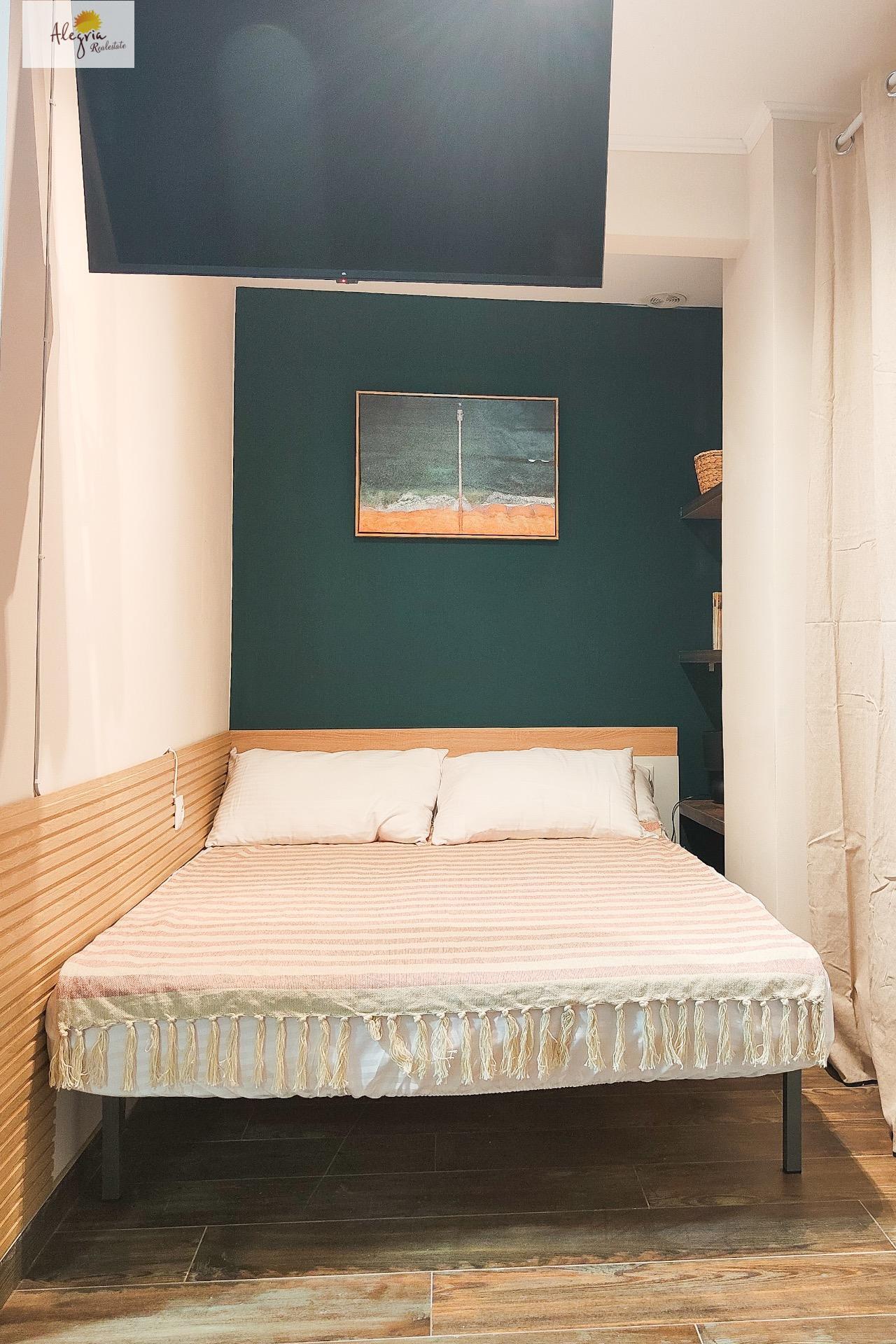 28-42 APARTHOTEL OF 4 COMPLETE FLATS WITH TOURIST LICENCE IN THE CENTRE OF ALICANTE FOR SALE