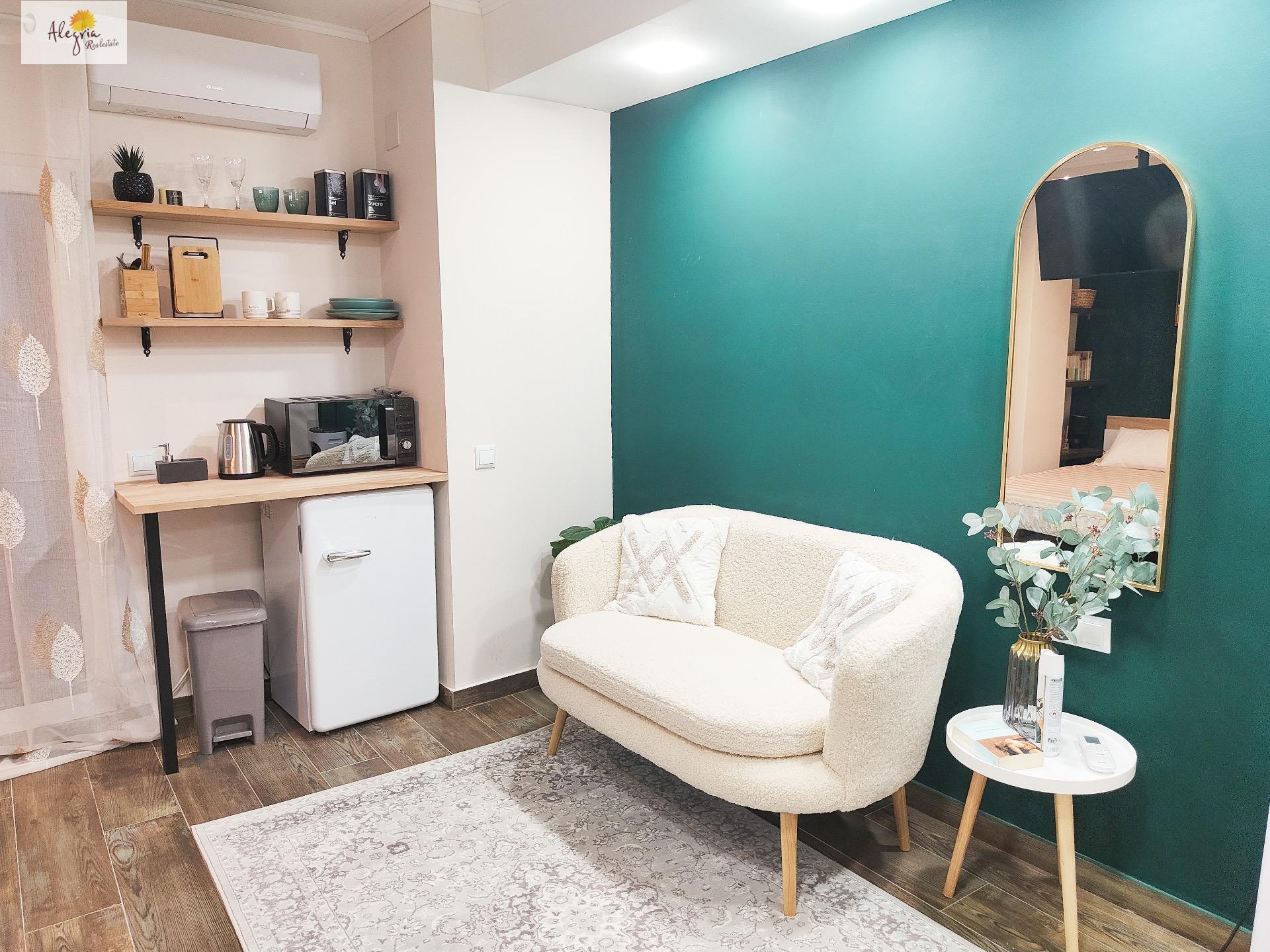 28-44 APARTHOTEL OF 4 COMPLETE FLATS WITH TOURIST LICENCE IN THE CENTRE OF ALICANTE FOR SALE