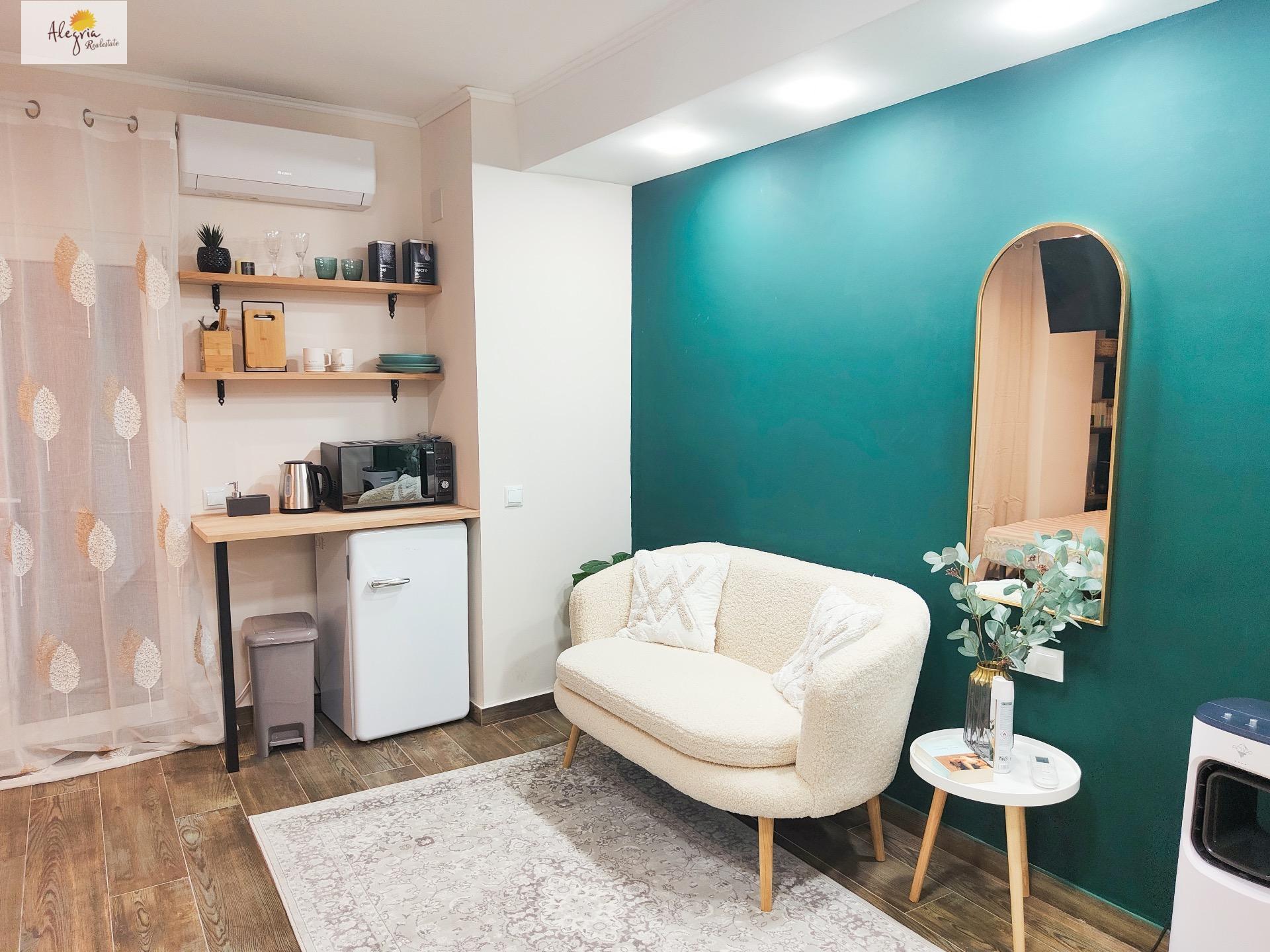 28-45 APARTHOTEL OF 4 COMPLETE FLATS WITH TOURIST LICENCE IN THE CENTRE OF ALICANTE FOR SALE