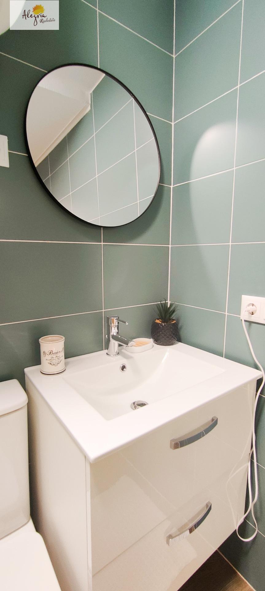 28-55 APARTHOTEL OF 4 COMPLETE FLATS WITH TOURIST LICENCE IN THE CENTRE OF ALICANTE FOR SALE