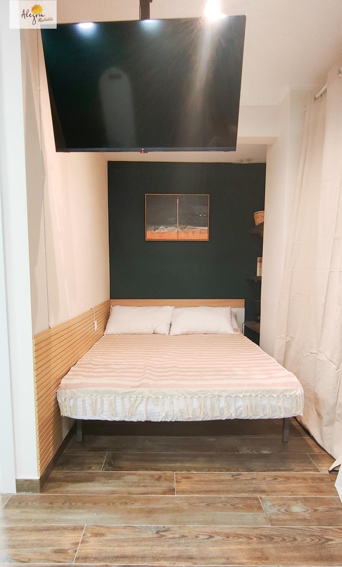 28-62 APARTHOTEL OF 4 COMPLETE FLATS WITH TOURIST LICENCE IN THE CENTRE OF ALICANTE FOR SALE