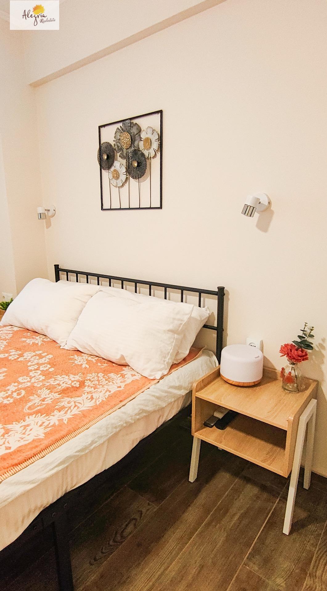 28-75 APARTHOTEL OF 4 COMPLETE FLATS WITH TOURIST LICENCE IN THE CENTRE OF ALICANTE FOR SALE