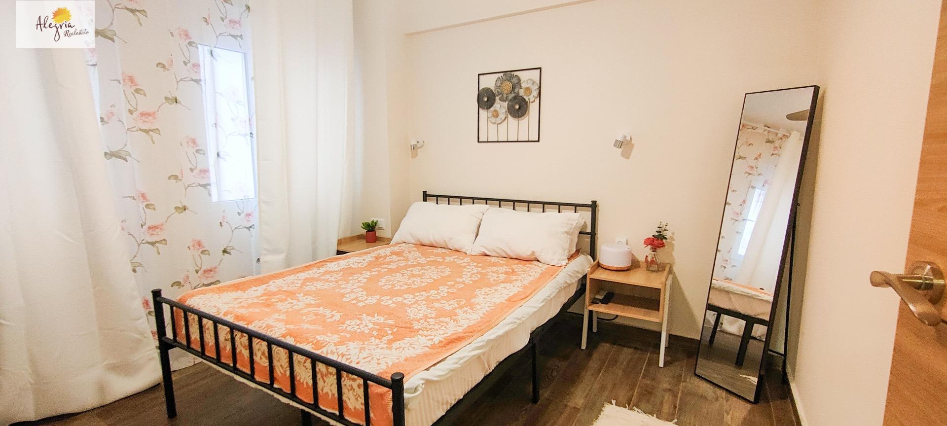 28-77 APARTHOTEL OF 4 COMPLETE FLATS WITH TOURIST LICENCE IN THE CENTRE OF ALICANTE FOR SALE