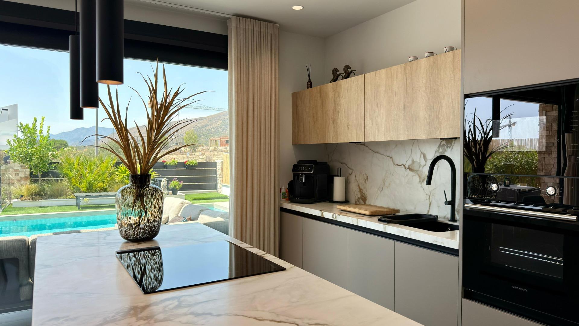 29-18 LUXURY VILLA WITH MAGNIFICENT VIEWS IN FINESTRAT