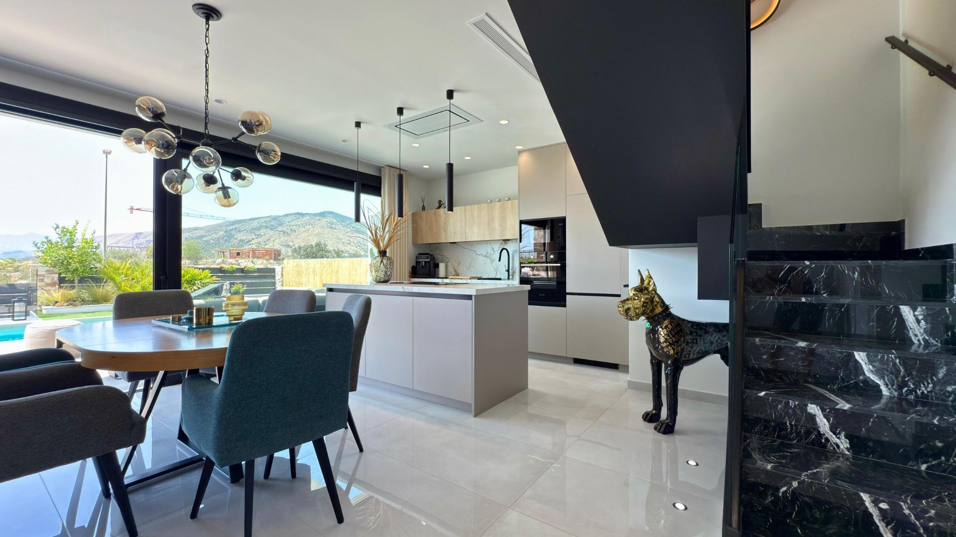 29-23 LUXURY VILLA WITH MAGNIFICENT VIEWS IN FINESTRAT