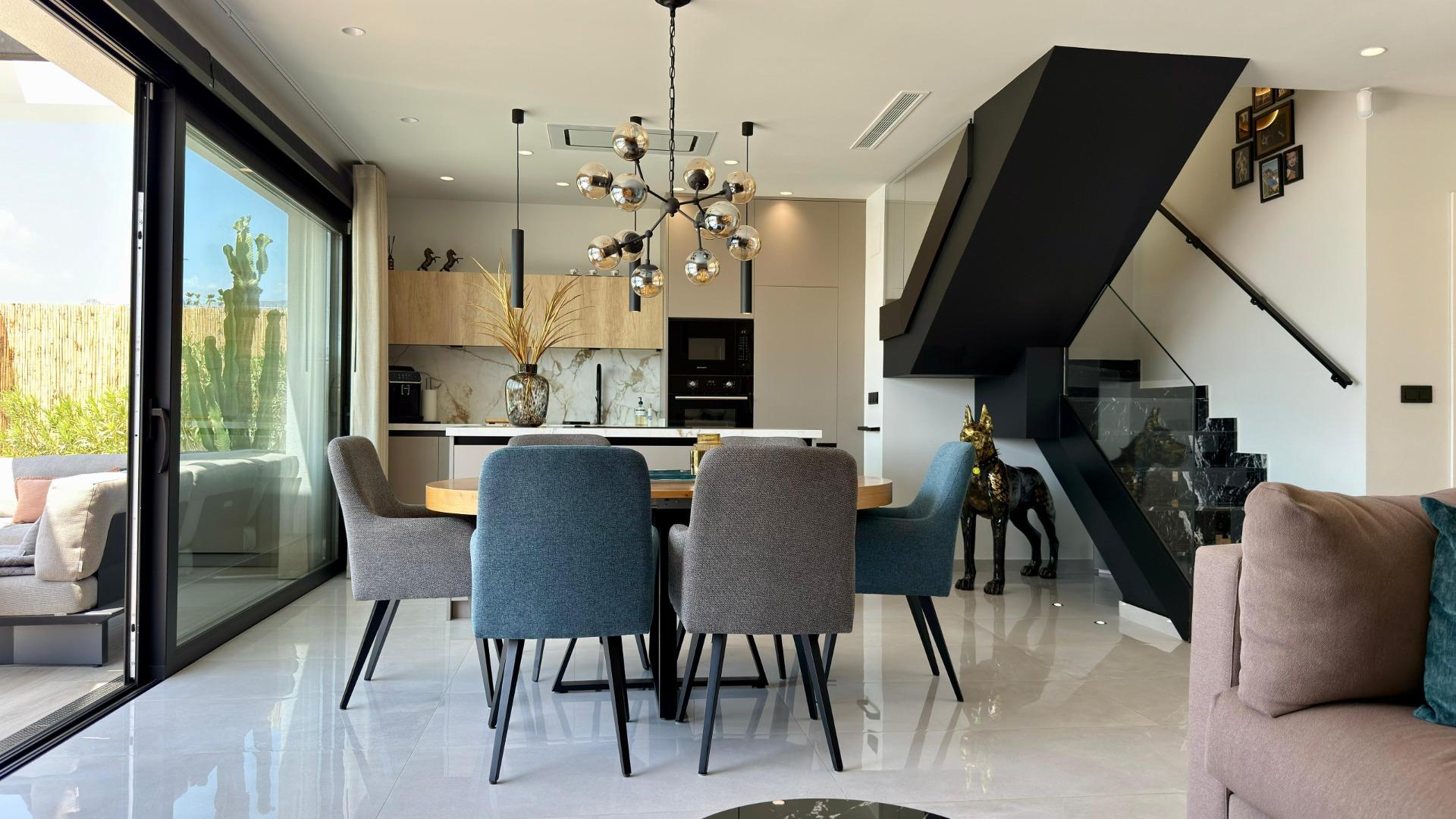 29-25 LUXURY VILLA WITH MAGNIFICENT VIEWS IN FINESTRAT