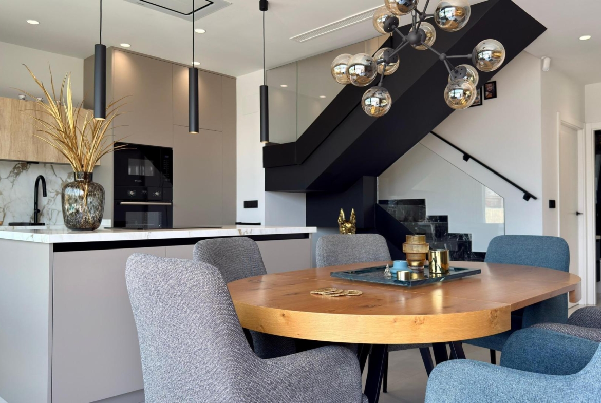LUXURY VILLA WITH MAGNIFICENT VIEWS IN FINESTRAT