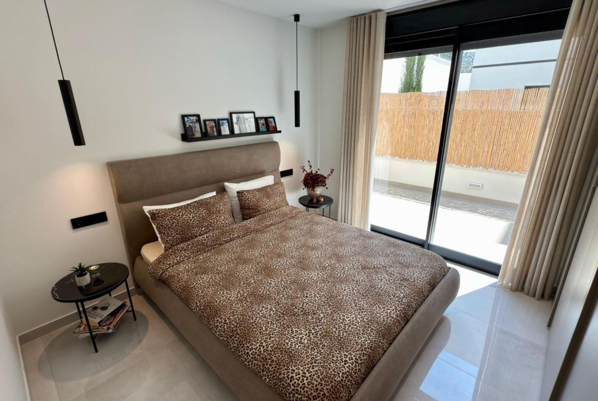 LUXURY VILLA WITH MAGNIFICENT VIEWS IN FINESTRAT