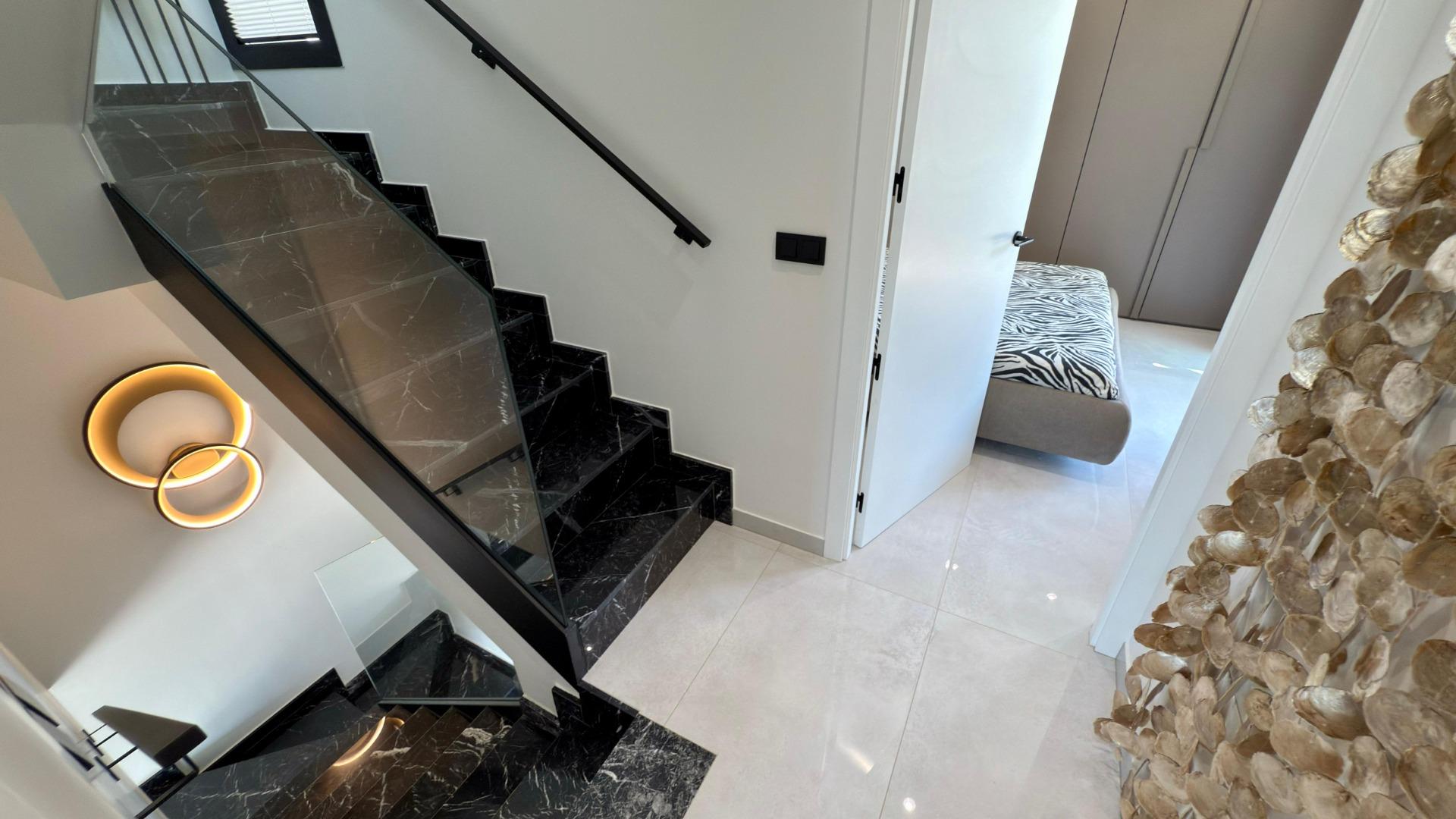 29-35 LUXURY VILLA WITH MAGNIFICENT VIEWS IN FINESTRAT