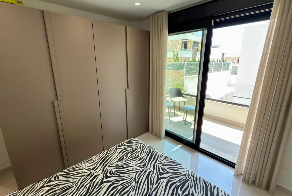 LUXURY VILLA WITH MAGNIFICENT VIEWS IN FINESTRAT