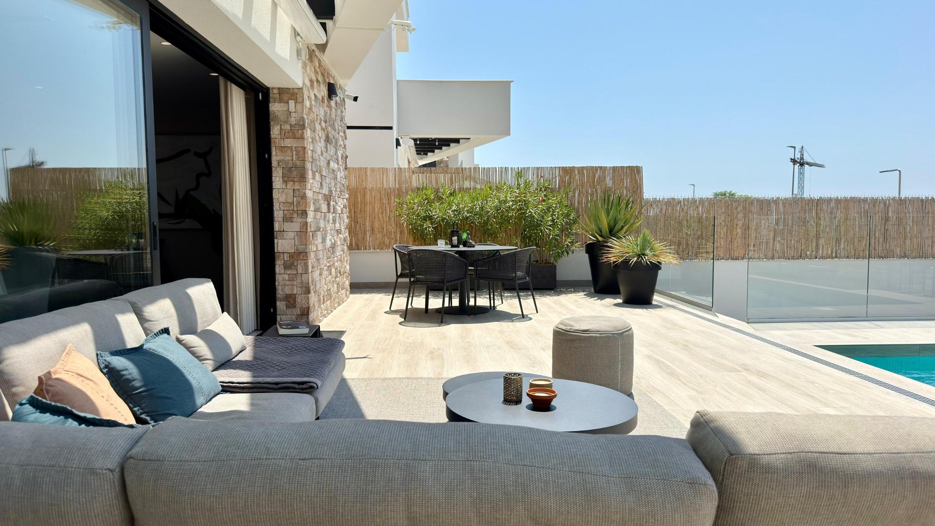 29-5 LUXURY VILLA WITH MAGNIFICENT VIEWS IN FINESTRAT