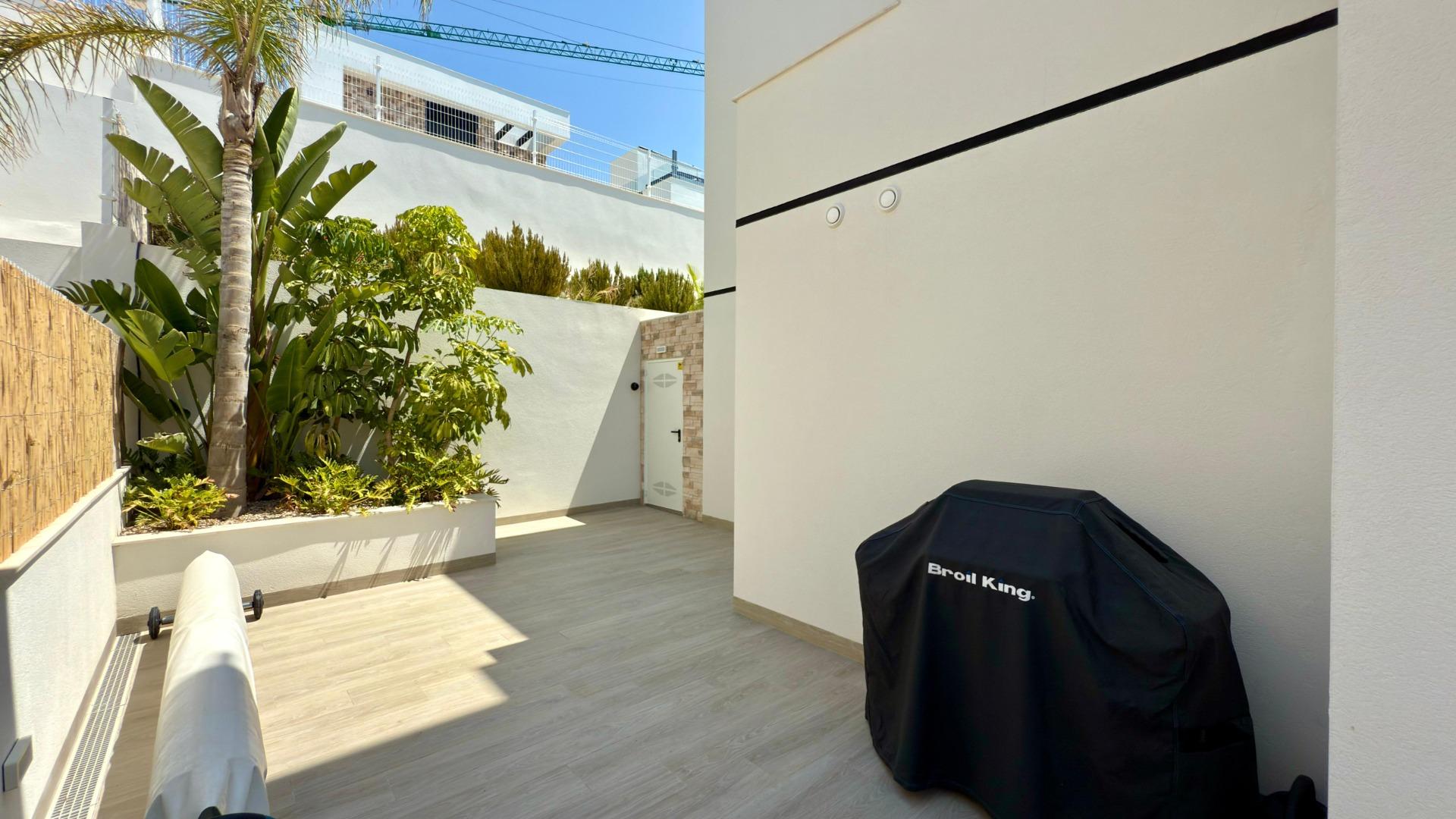 29-50 LUXURY VILLA WITH MAGNIFICENT VIEWS IN FINESTRAT