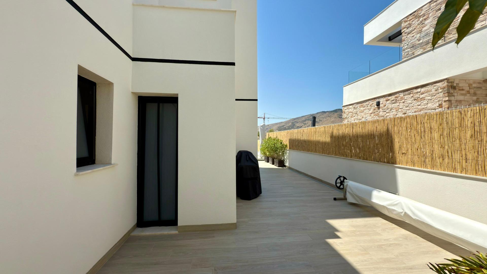 29-55 LUXURY VILLA WITH MAGNIFICENT VIEWS IN FINESTRAT