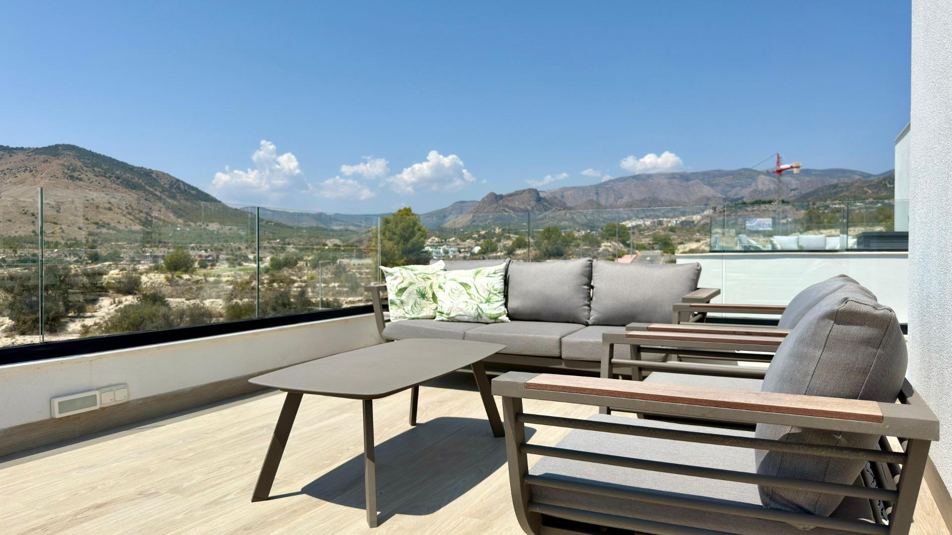29-66 LUXURY VILLA WITH MAGNIFICENT VIEWS IN FINESTRAT