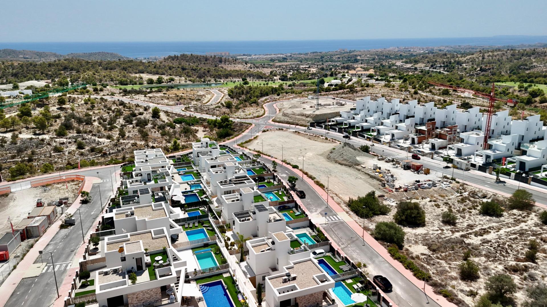 29-68 LUXURY VILLA WITH MAGNIFICENT VIEWS IN FINESTRAT