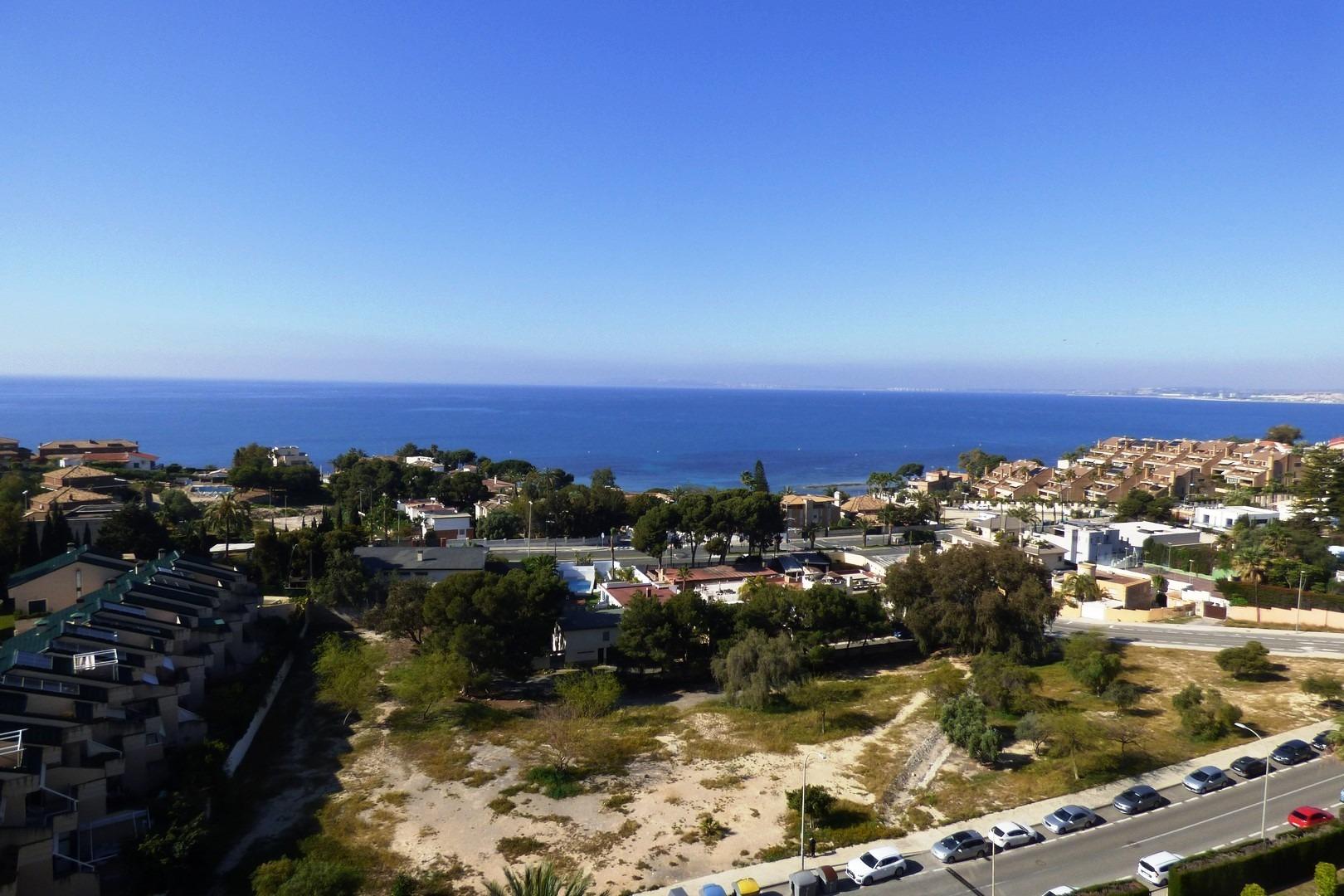 MAGNIFICO PISO CON VISTAS INCRÍBLES AL MAR EN CABO DE LAS HUERTAS!