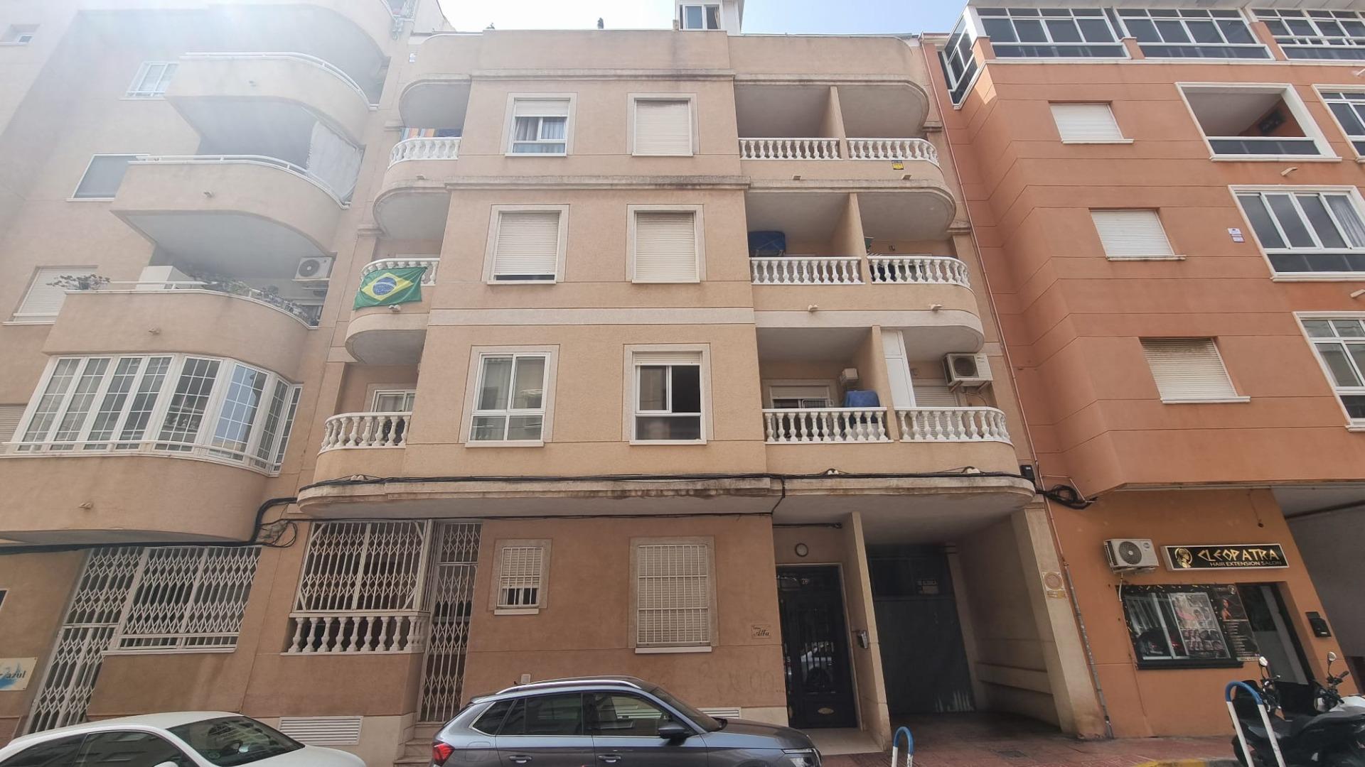 3-1-156 Apartamento semi-nuevo en la zona mas demandada de Torrevieja !