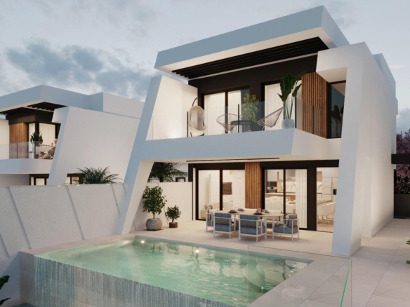 Villa de Lujo Independiente con piscina y jardín en San Juan