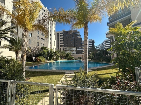 RESIDENCIAL ITACA, en Pau 5, bonito apartamento con gran terraza