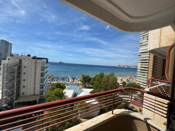Apartamento con IMPRESIONANTES vistas al mar, Edif. Coblanca 8, playa Levante, Benidorm