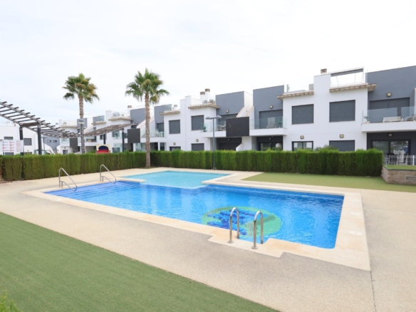 Pilar de la Horadada Bungalow en planta alta en Residencial Lamar Resort