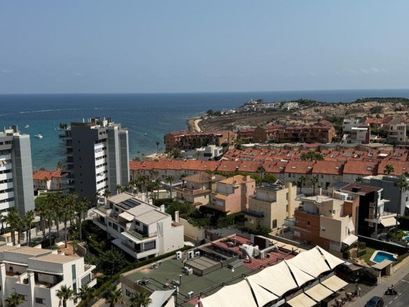 PRECIOSO PISO CON VISTAS AL MAR ESPECTACULARES EN CABO HUERTAS ALICANTE