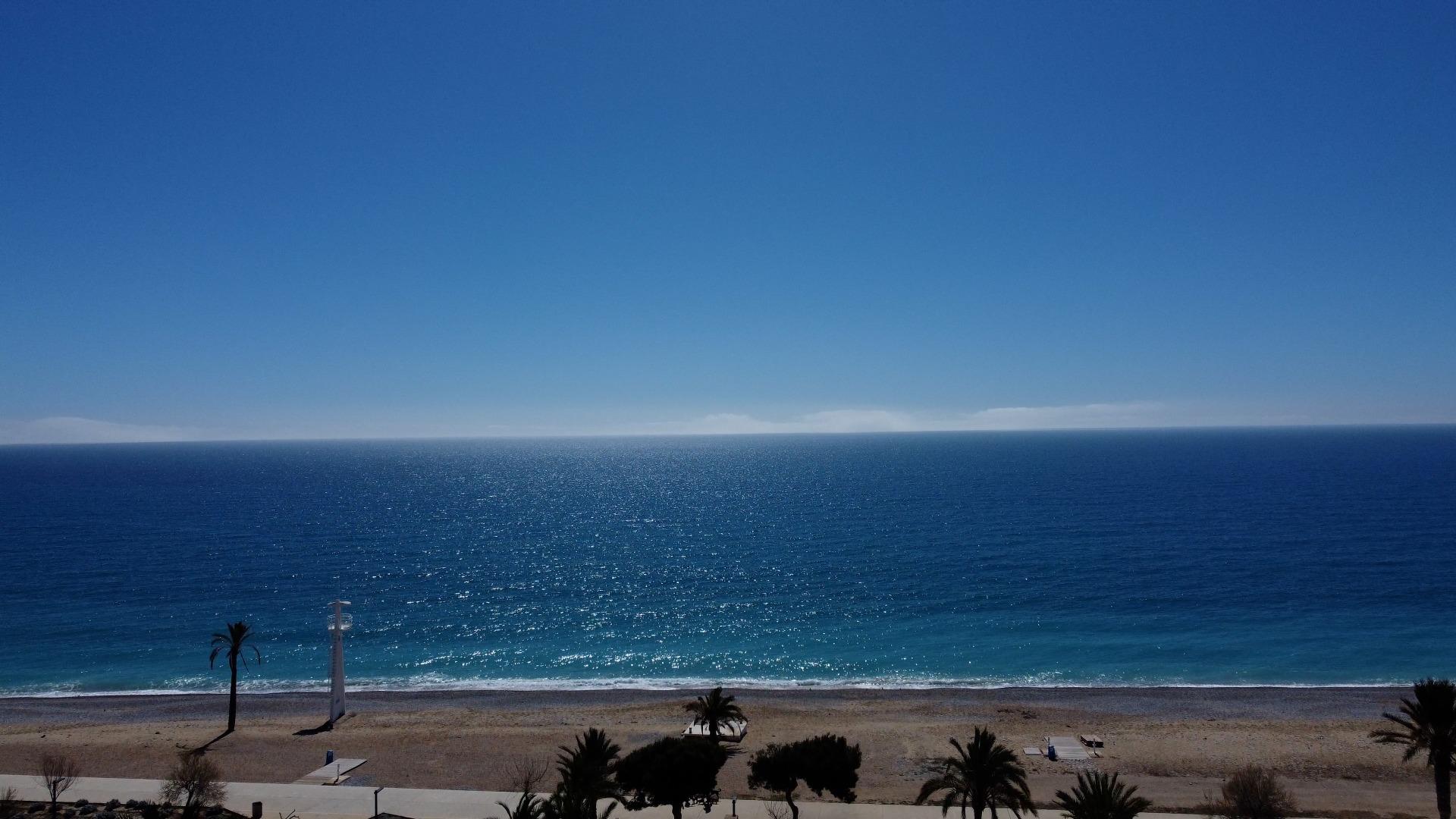 Magnificent apartment with stunning sea views