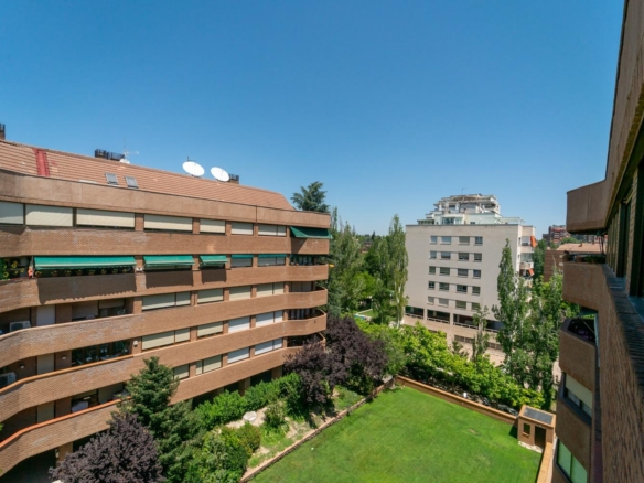 ATICO EN VENTA EN MADRID – FUENTELARREINA