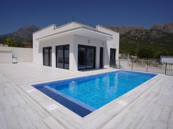 Independent villas with fully customizable pool