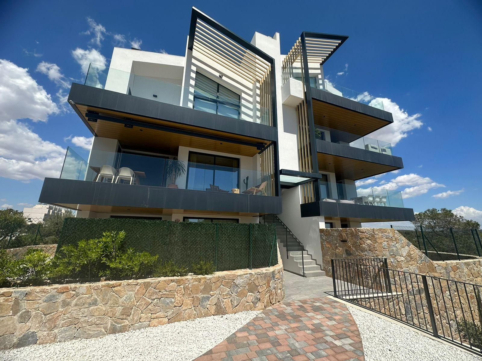 Nieuw appartement te koop in Las Colinas Golf Resort