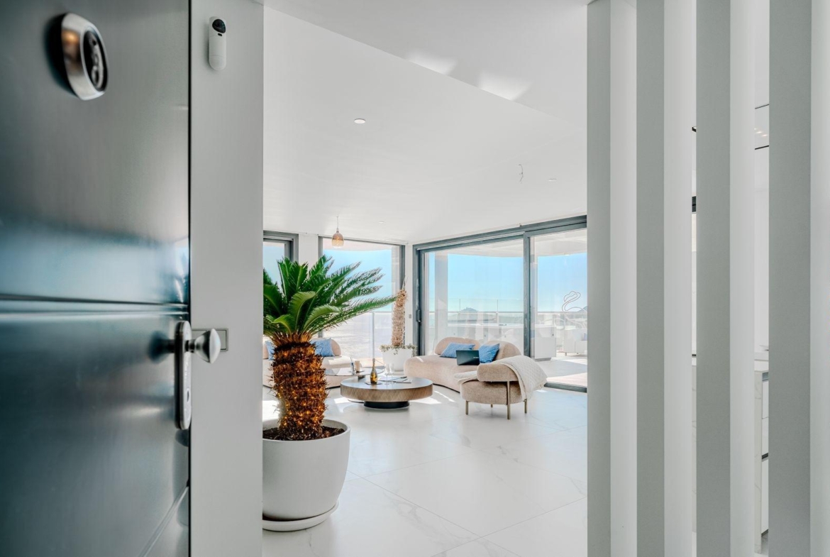 Premium Apartment at Sunset Cliffs – 29th Floor