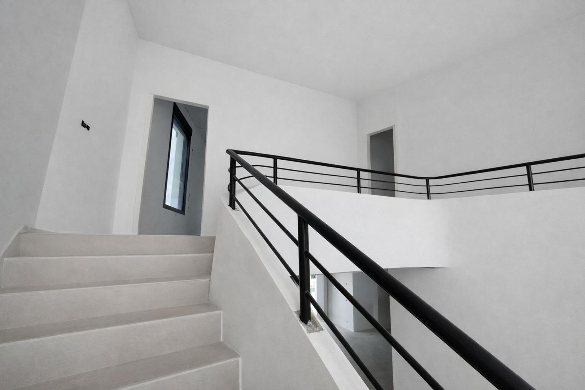 Exclusiva Vivienda Unifamiliar de Lujo en La Font – Entrega Prevista Septiembre 2025