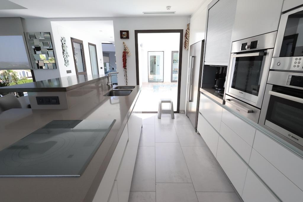 VILLA DE LUJO DE 5 DORM. 6 BAÑOS. EN MONTE OLIMPO JÁVEA.