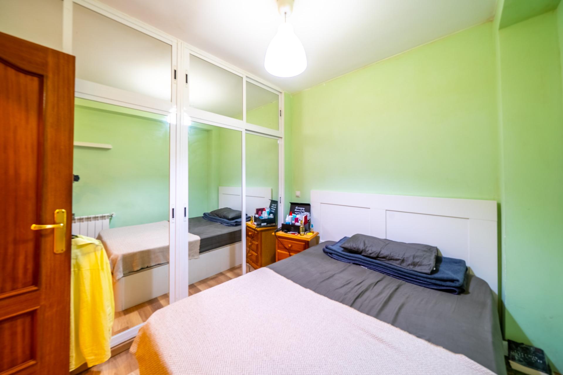 3-10-186 BRIGHT EXTERIOR APARTMENT IN CIUDAD LINEAL