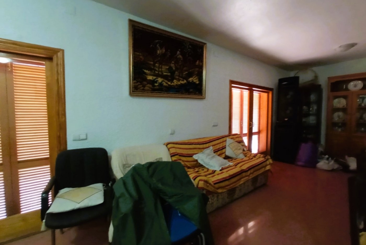 INDEPENDENT VILLA OF 500M2 – LAND OF 10,000M2 NEXT TO BONALBA – MUCHAMIEL