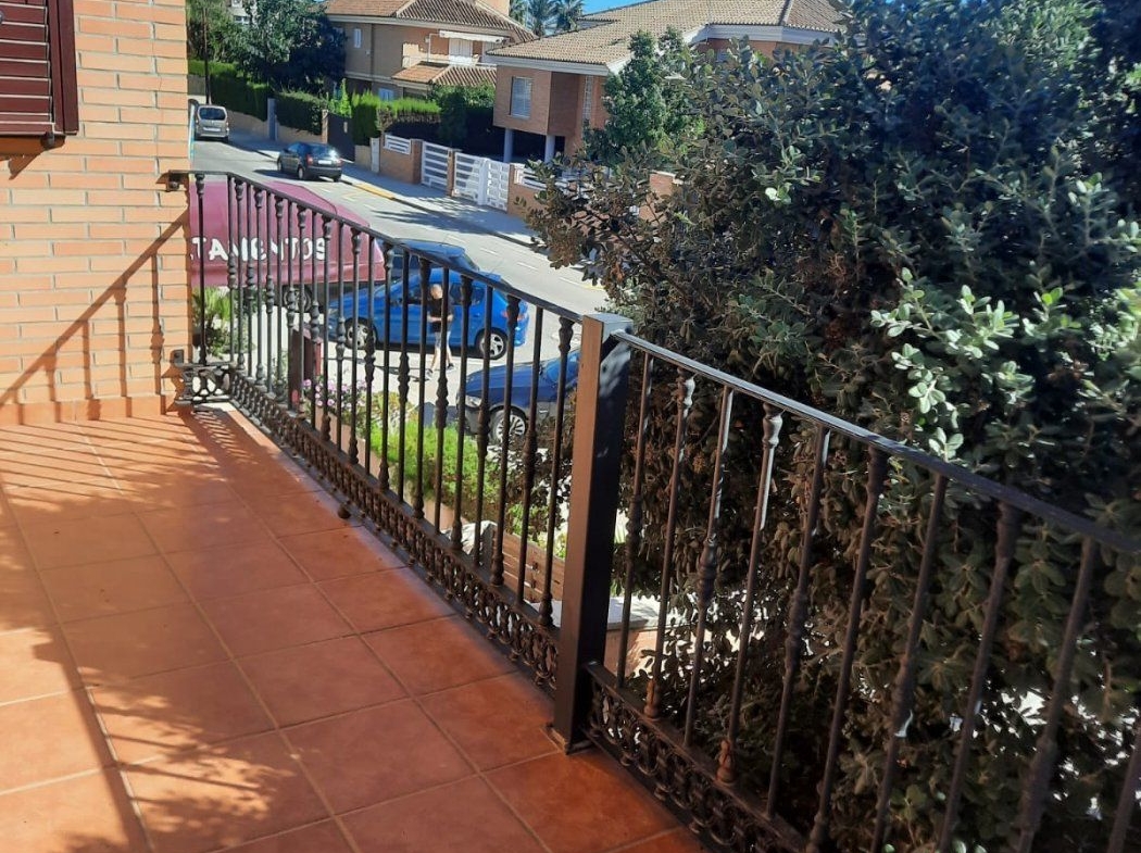Chalet Adosado en venta de 3 Habitaciones en Canet dBerenguer