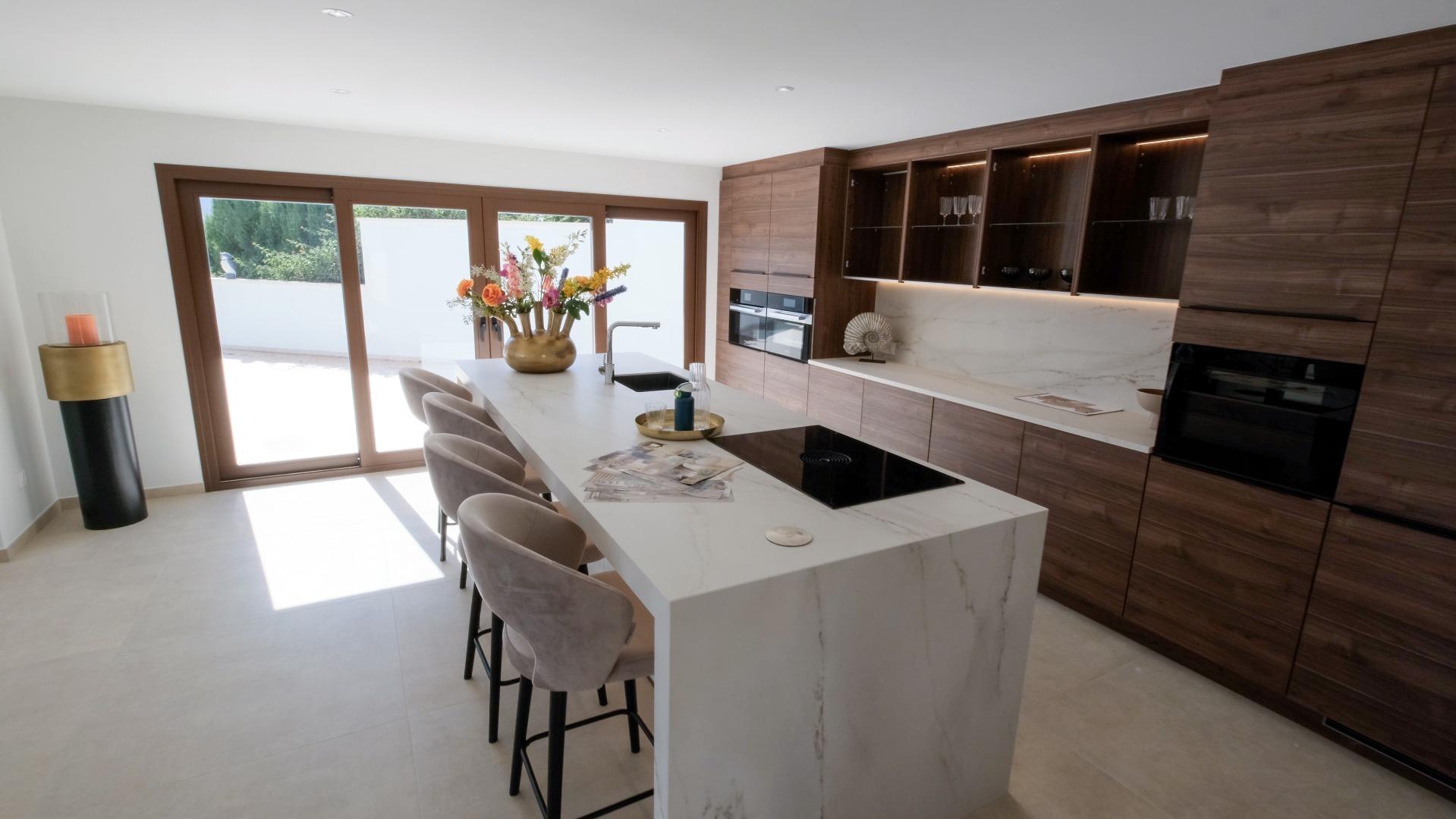 3-10-55 “Stunning Villa with scenic views to the sea and valle in Altea”
