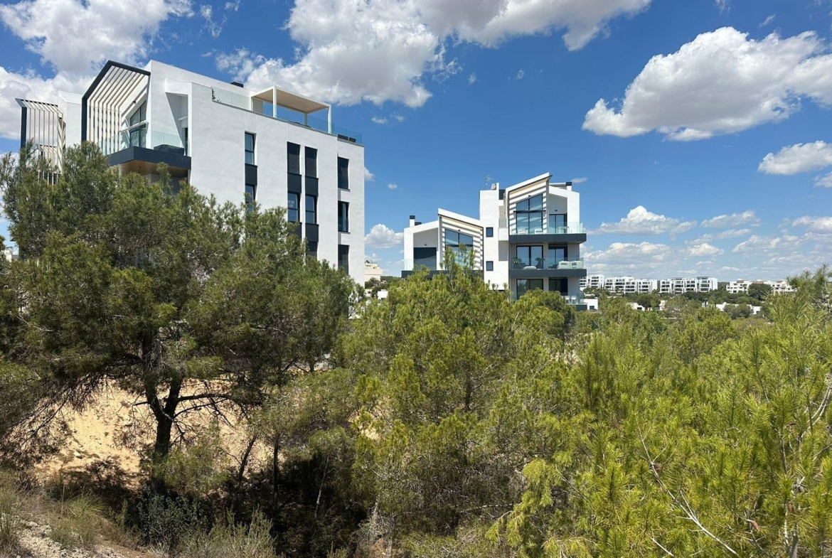 Nieuw appartement te koop in Las Colinas Golf Resort