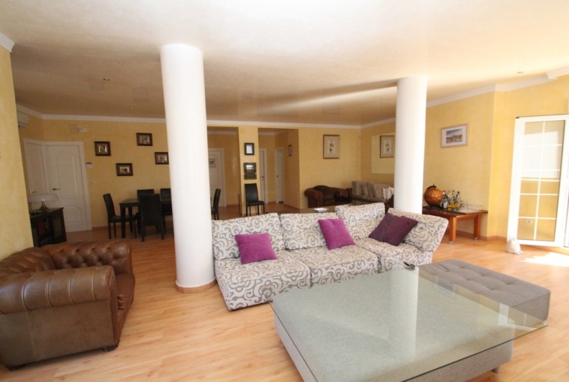 Luxe villa in Cabo Roig