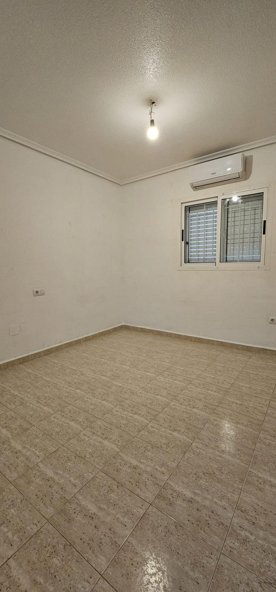 3-10-99 ORIHUELA COSTA EXCLUSIVA: ZENIAMAR 3, 4 HABS AMPLIO JARDIN PISCINA COM 320.000 EUROS!