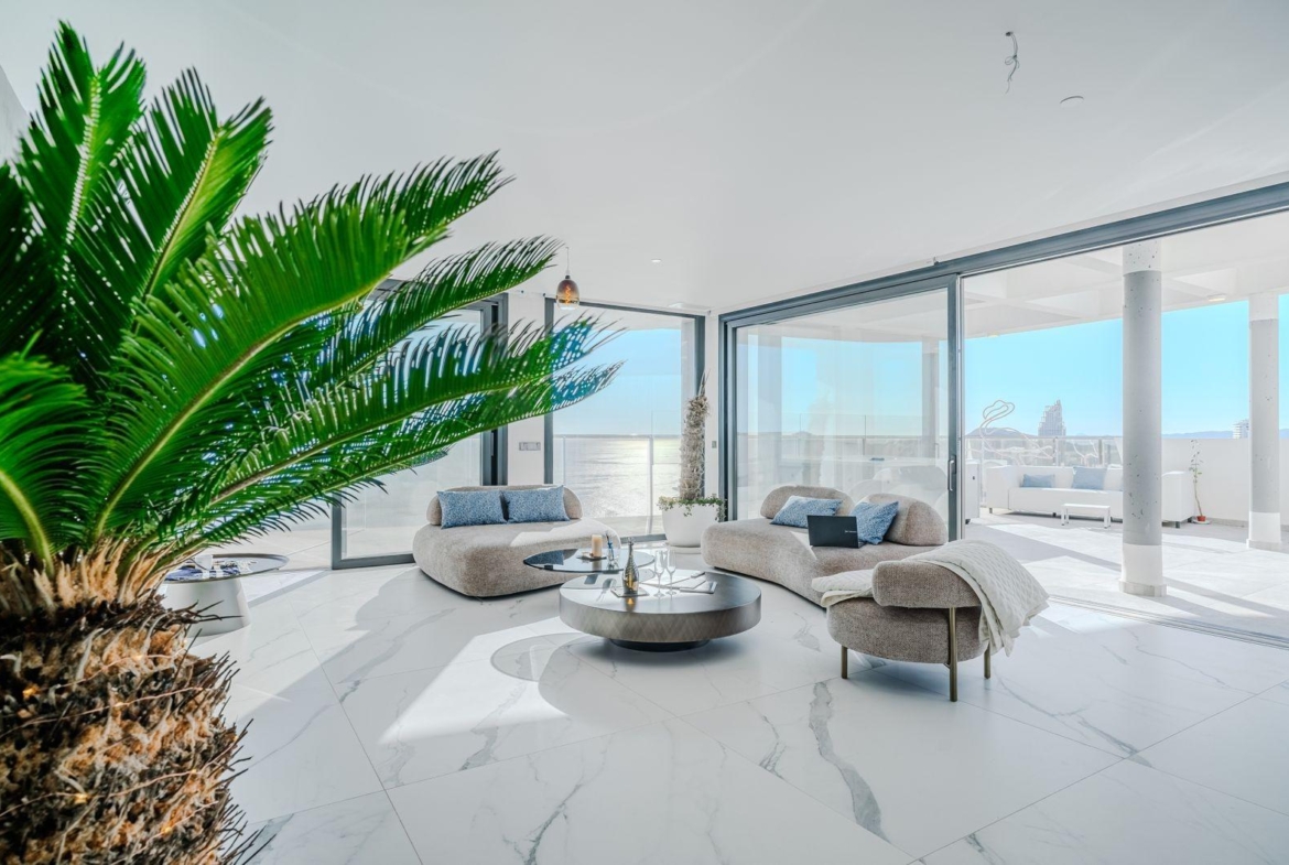 Premium Apartment at Sunset Cliffs – 29th Floor
