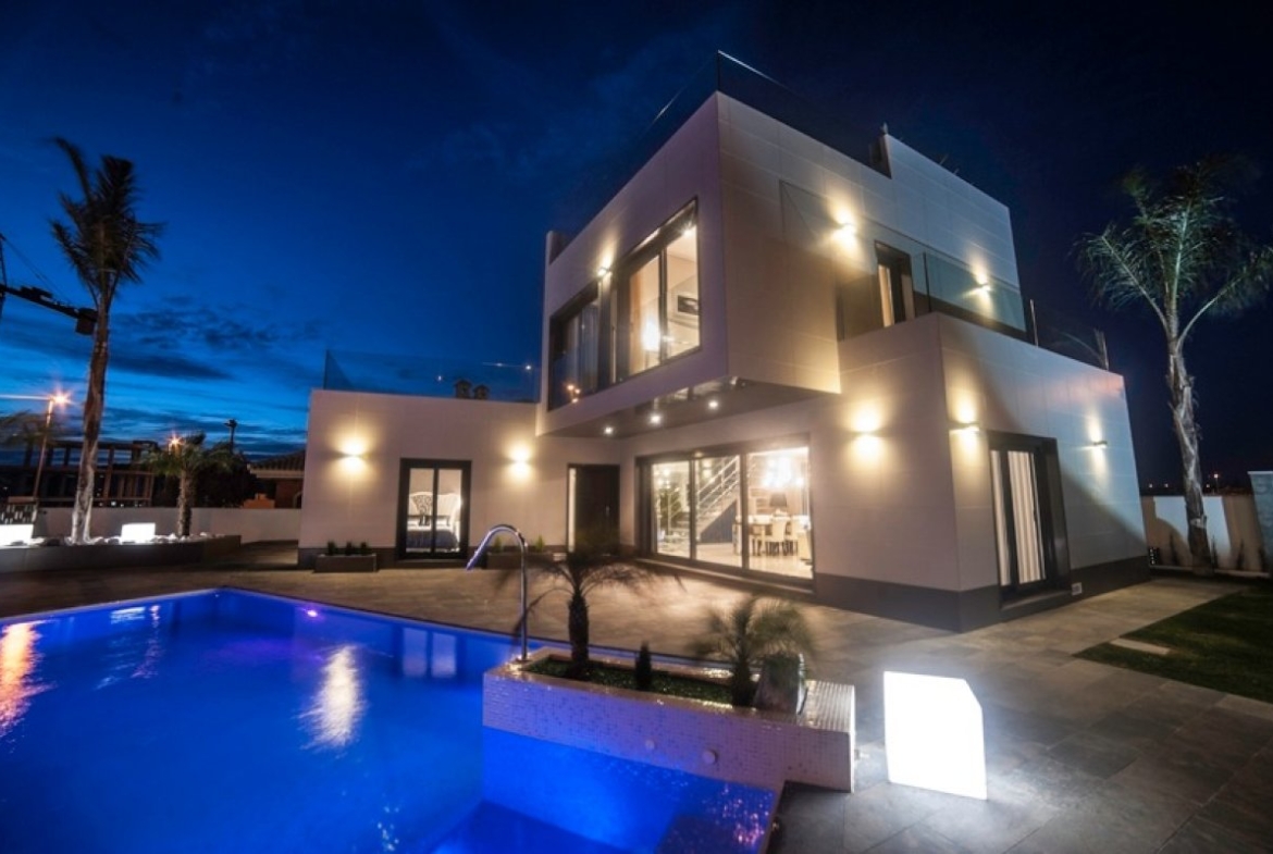 Independent Villas of San Miguel de Salinas – Bellavista. From 469 000 евро.