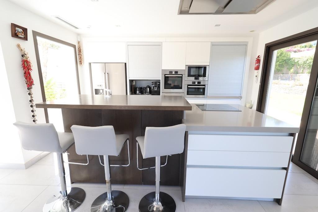 VILLA DE LUJO DE 5 DORM. 6 BAÑOS. EN MONTE OLIMPO JÁVEA.
